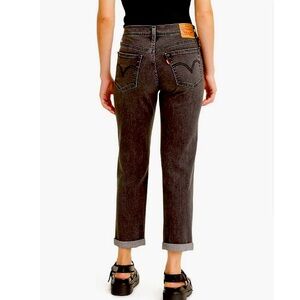 ♠️Levi’s Wedgie Boyfriend Jeans♠️🌒Size28!EUC!Didnt fit me😞😉Worn Once!♠️🌒